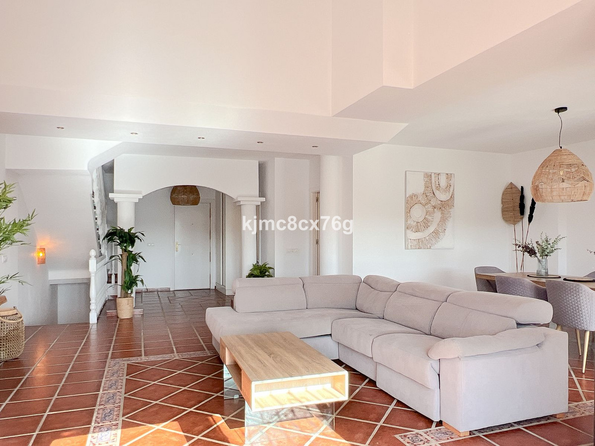 Huis te koop in Calahonda | 4 slaapkamers H5471218