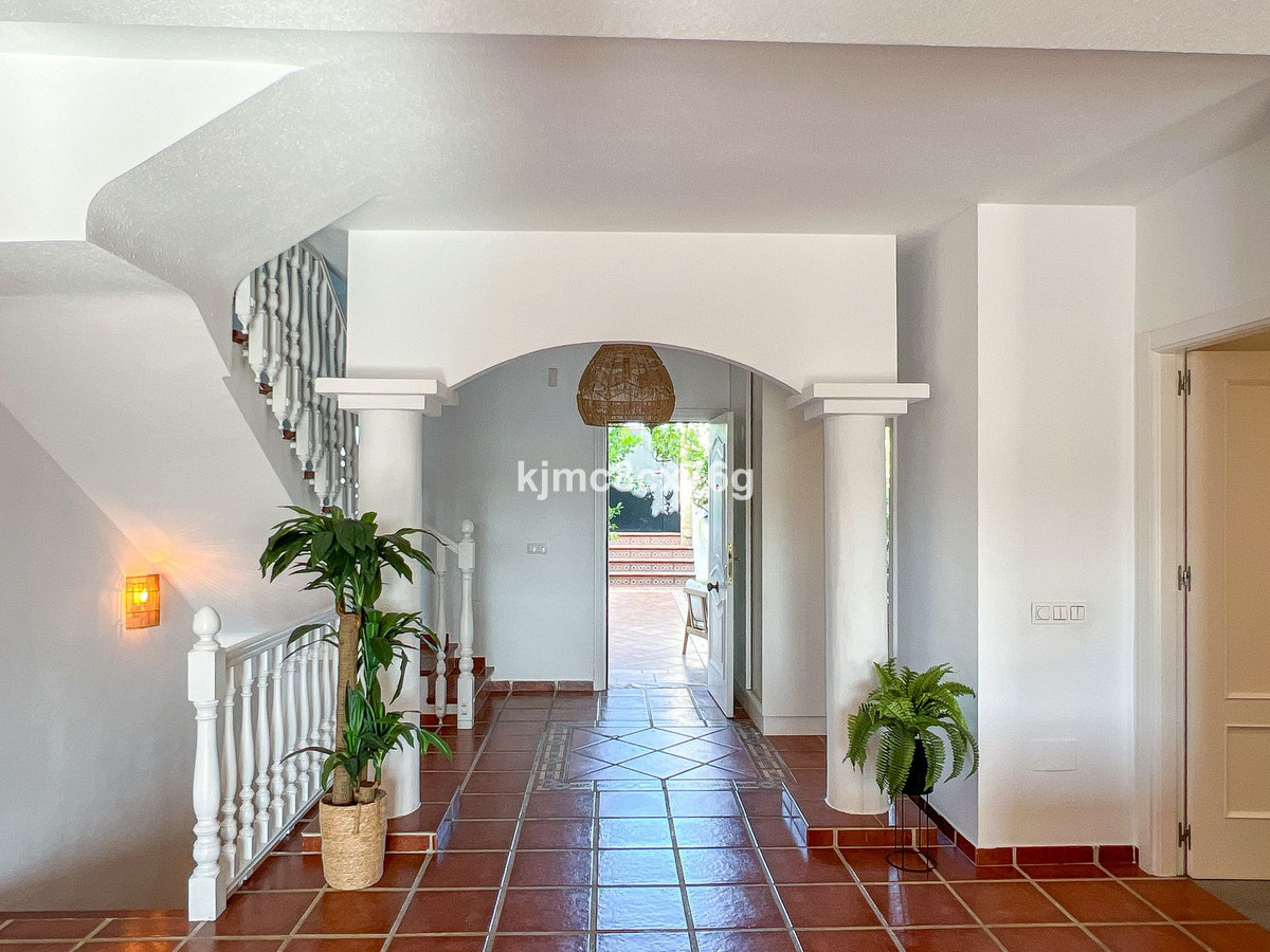 Huis te koop in Calahonda | 4 slaapkamers H5471218