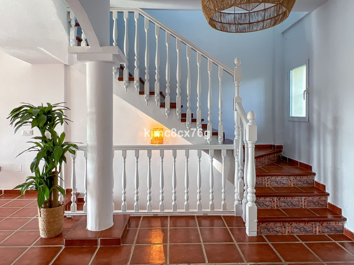 Huis te koop in Calahonda | 4 slaapkamers H5471218