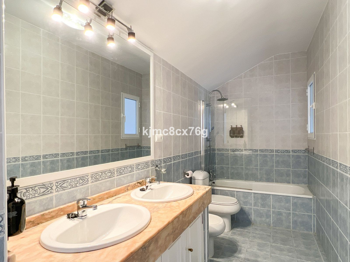 Huis te koop in Calahonda | 4 slaapkamers H5471218