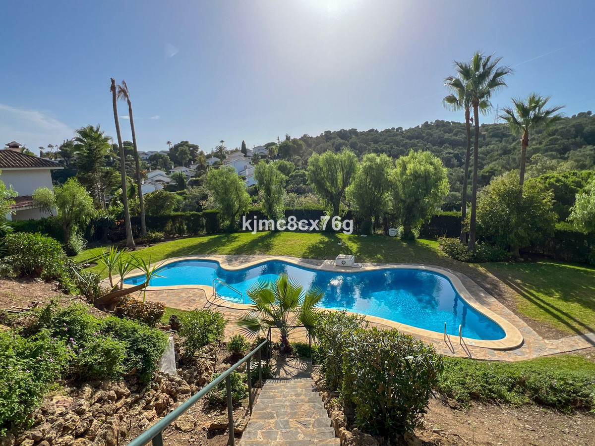 Huis te koop in Calahonda | 4 slaapkamers H5471218