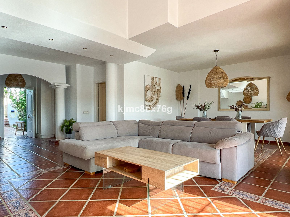 Huis te koop in Calahonda | 4 slaapkamers H5471218