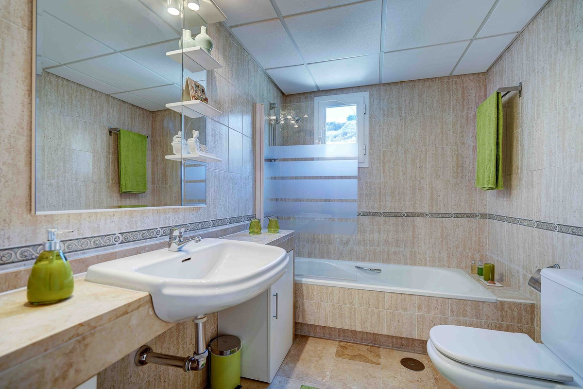 Percelen te koop in Calahonda | 3 slaapkamers H5487688