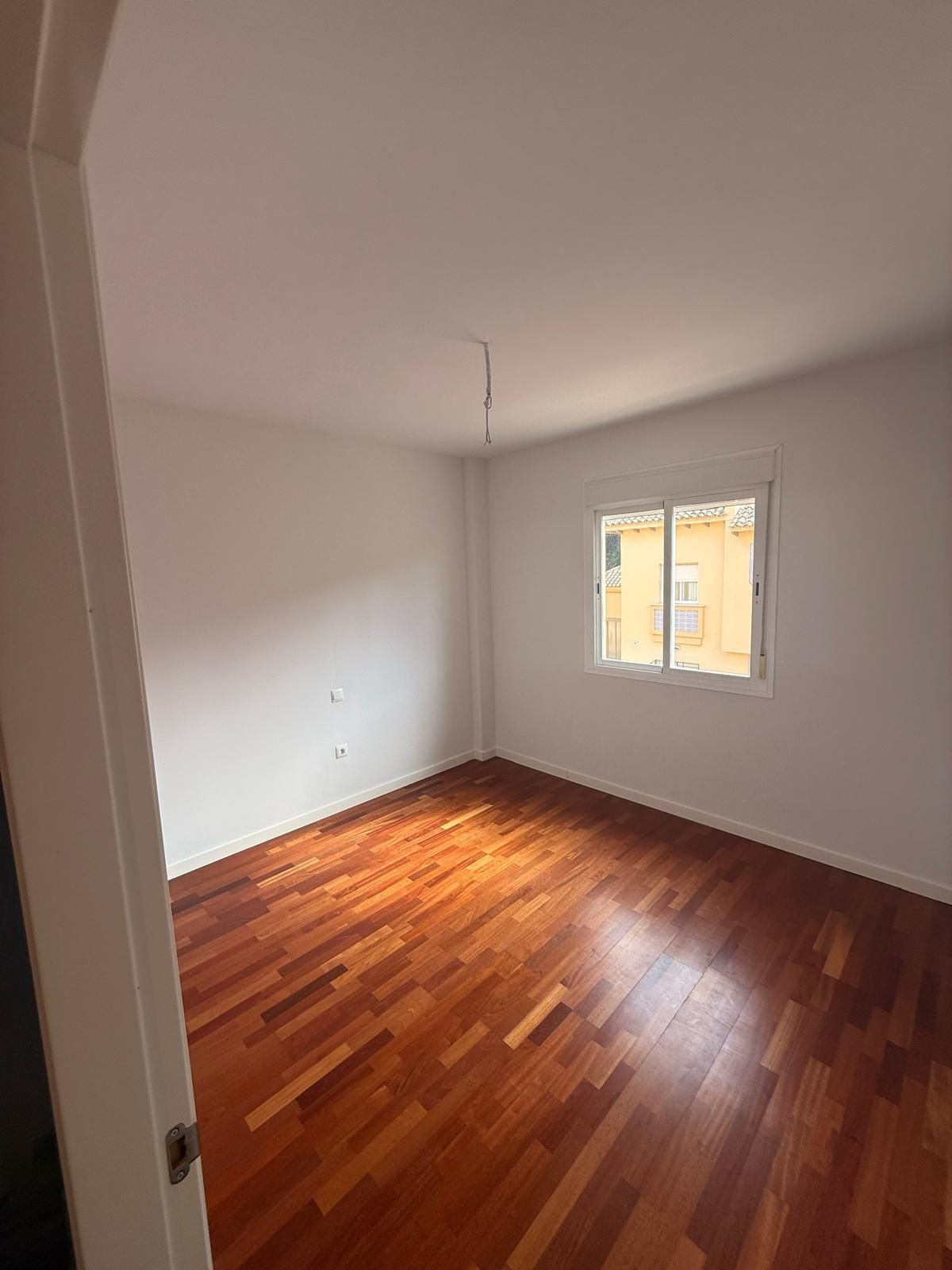 Huis te koop in Calahonda | 5 slaapkamers H5492359