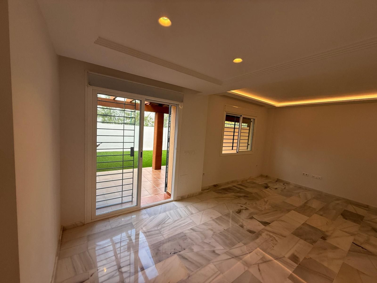 Huis te koop in Calahonda | 5 slaapkamers H5492359