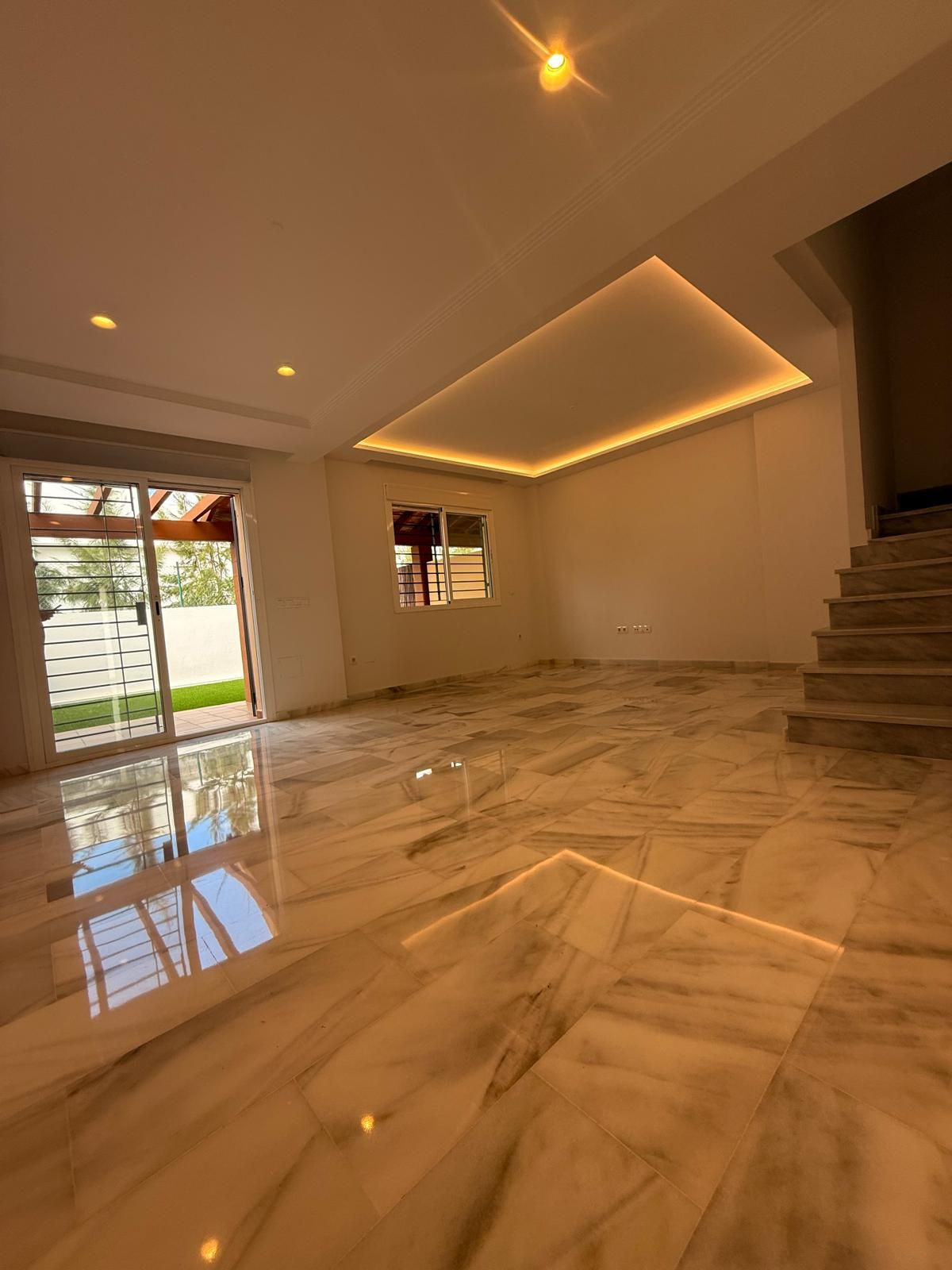 Huis te koop in Calahonda | 5 slaapkamers H5492359