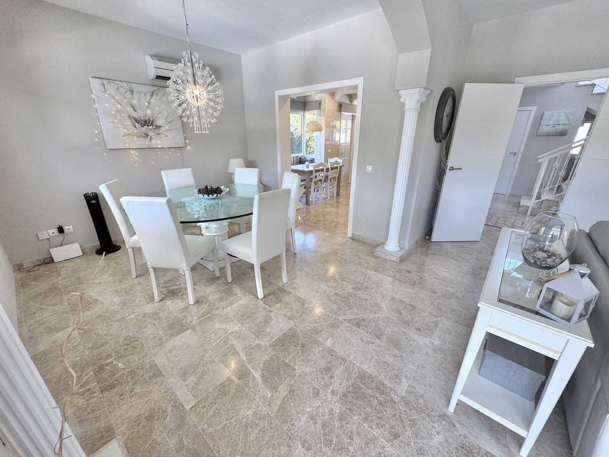 Huis te koop in Calahonda | 4 slaapkamers H5502646