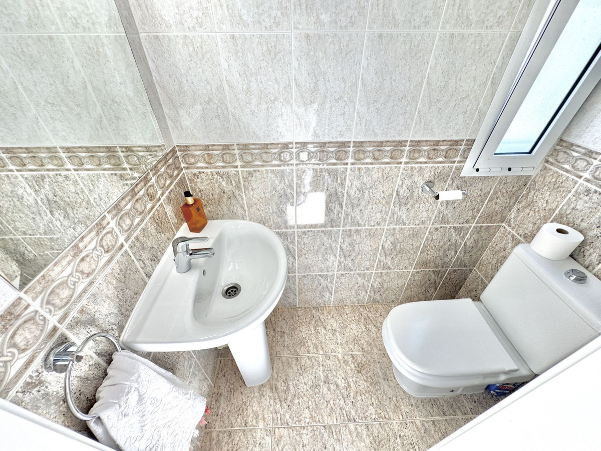 Huis te koop in Calahonda | 4 slaapkamers H5502646