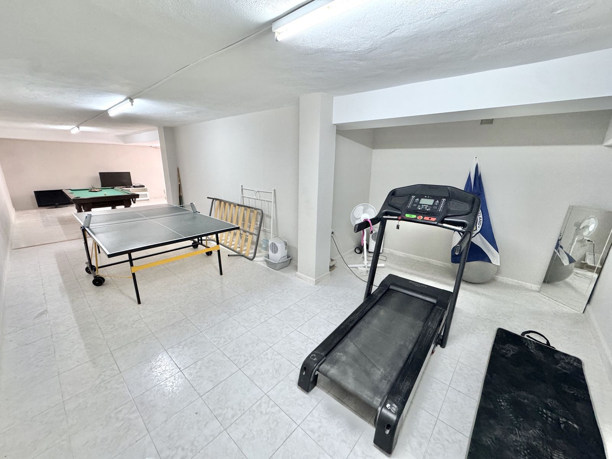 Huis te koop in Calahonda | 4 slaapkamers H5502646