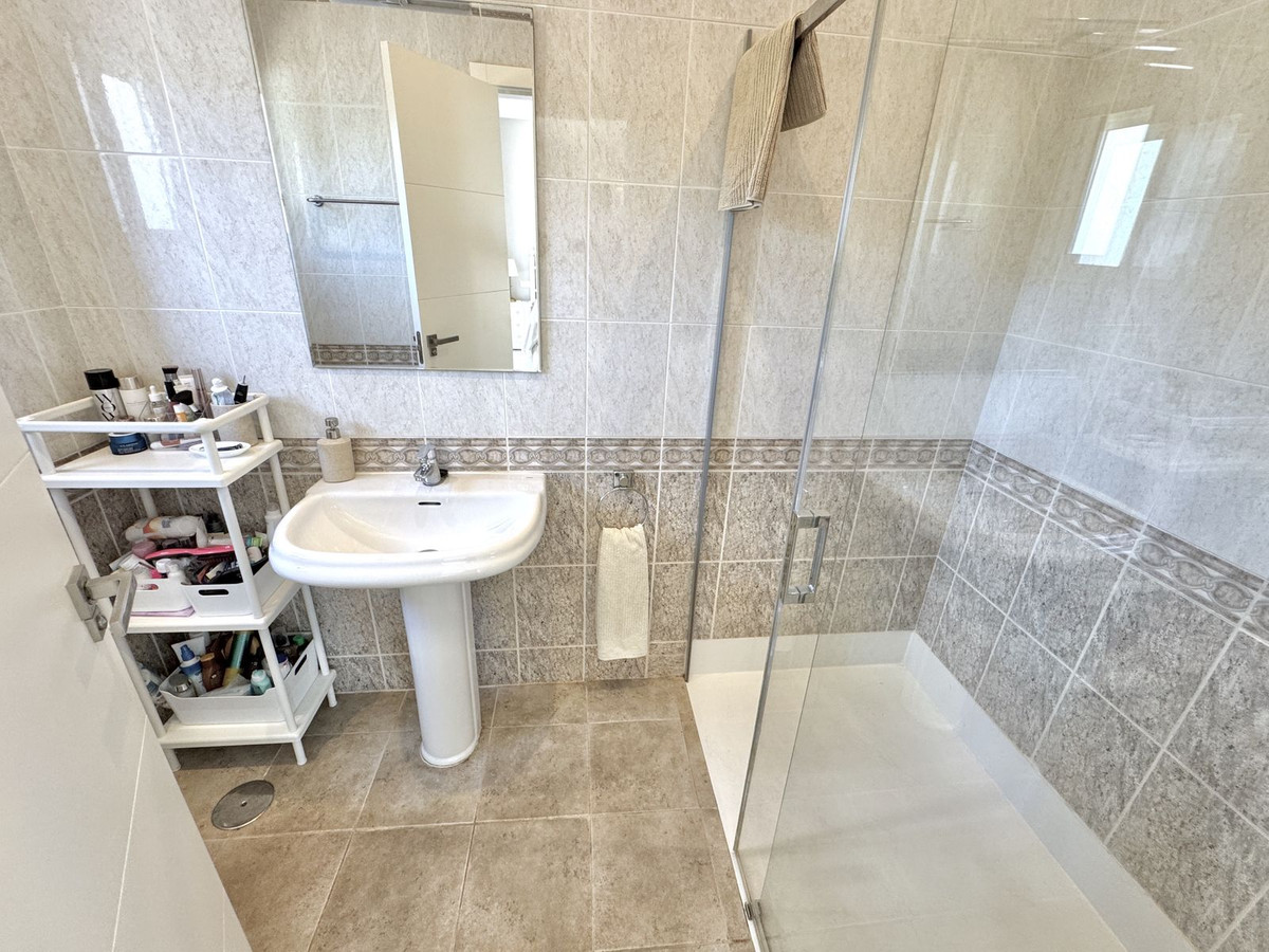 Huis te koop in Calahonda | 4 slaapkamers H5502646