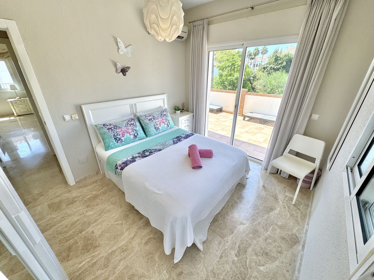 Huis te koop in Calahonda | 4 slaapkamers H5502646