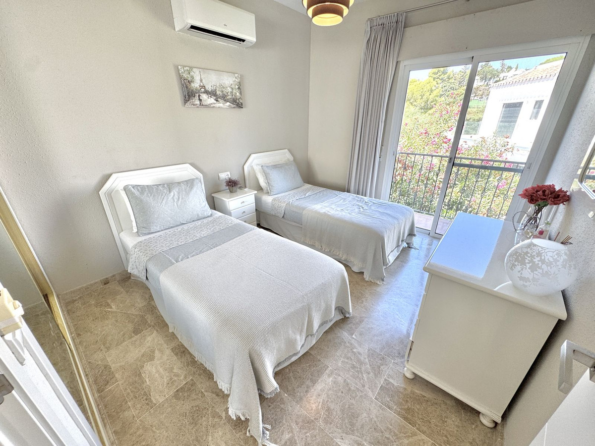Huis te koop in Calahonda | 4 slaapkamers H5502646