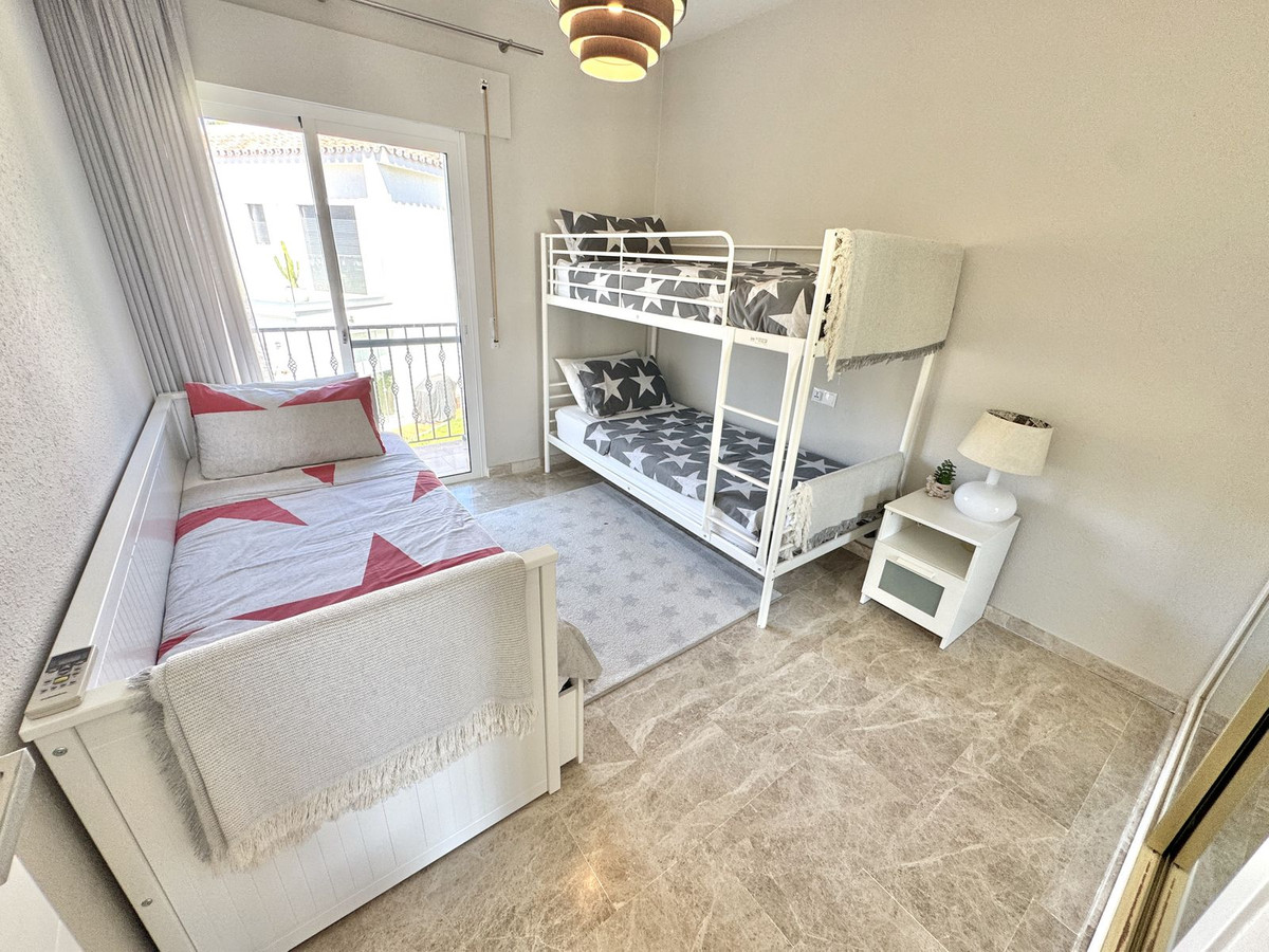 Huis te koop in Calahonda | 4 slaapkamers H5502646