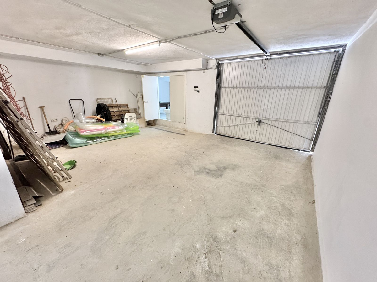 Huis te koop in Calahonda | 4 slaapkamers H5502646
