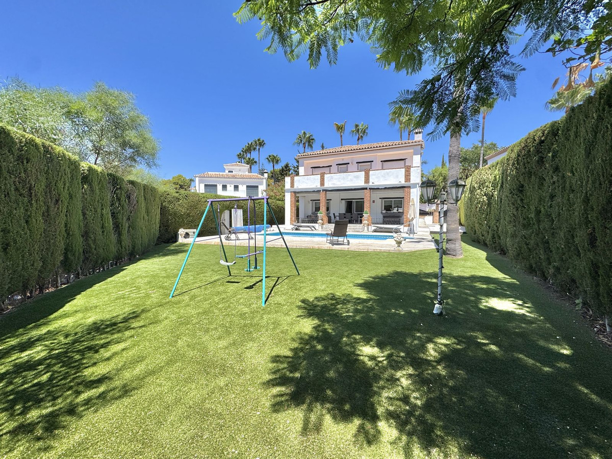 Huis te koop in Calahonda | 4 slaapkamers H5502646