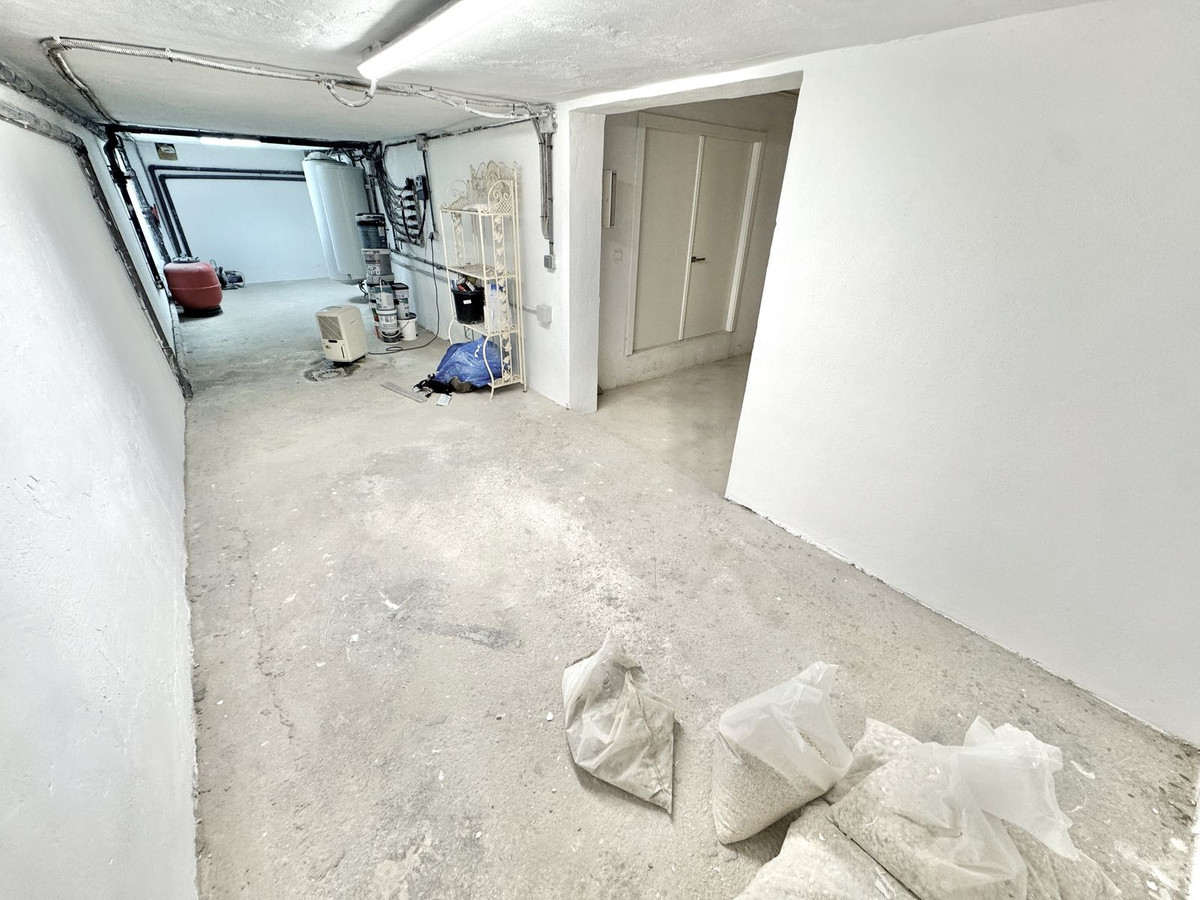 Huis te koop in Calahonda | 4 slaapkamers H5502646