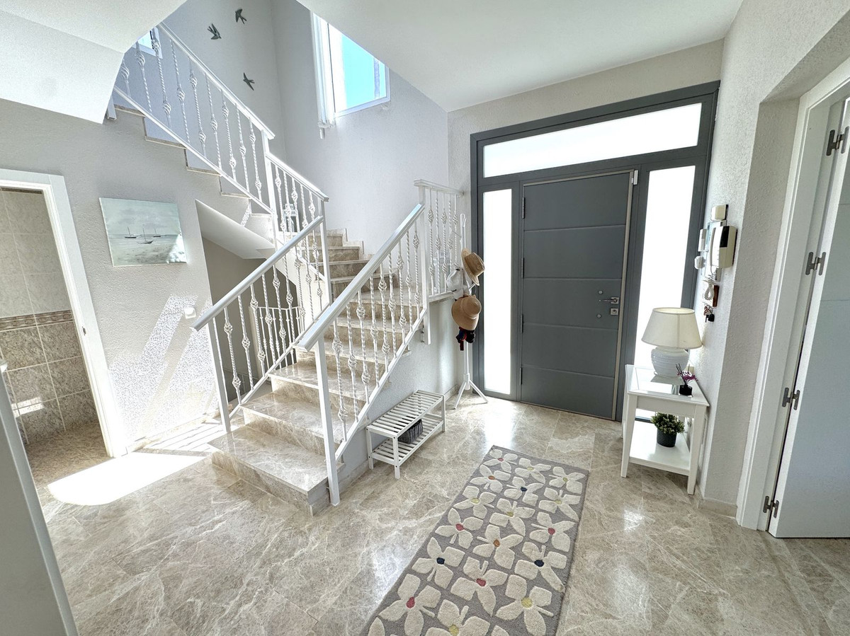 Huis te koop in Calahonda | 4 slaapkamers H5502646