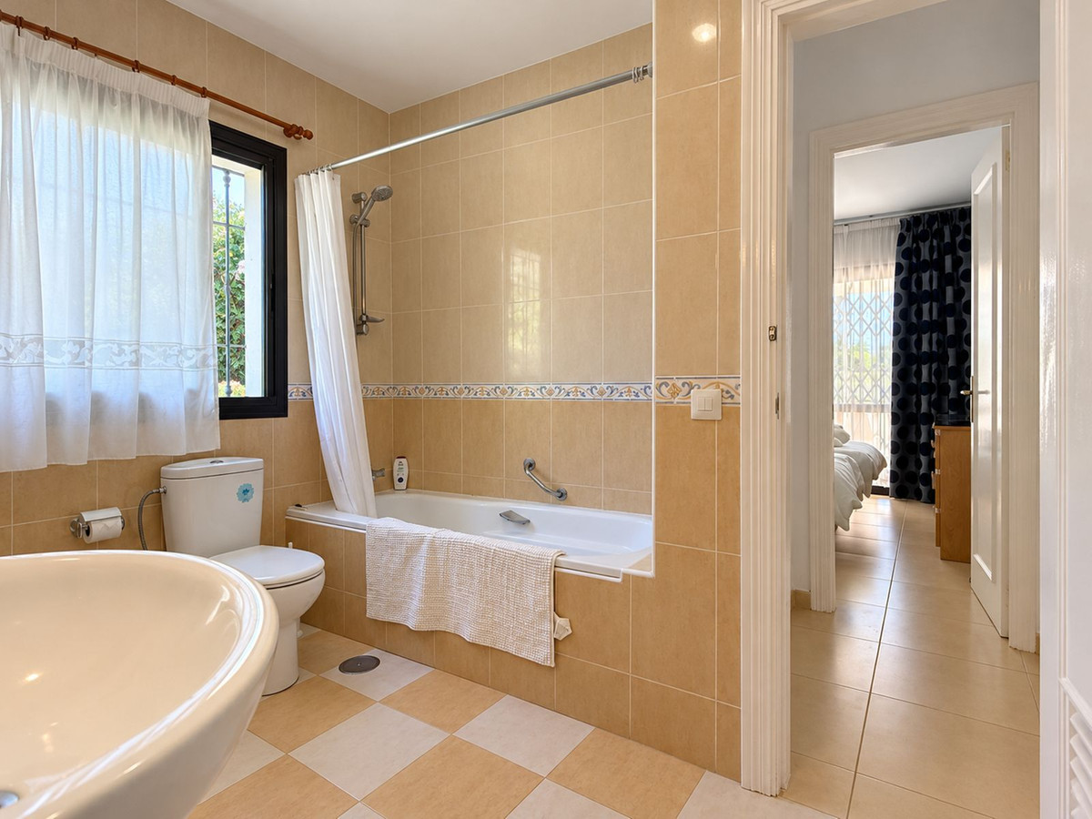 Huis te koop in Calahonda | 3 slaapkamers H5524120