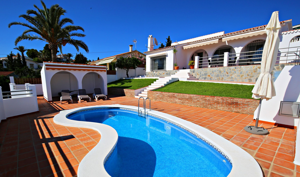 Vrijstaande Villa in Caleta de Vélez-1