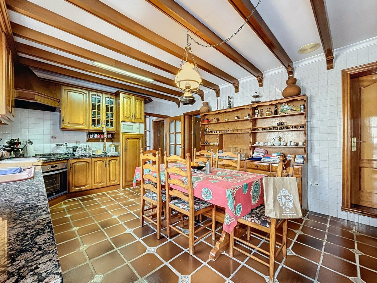 Huis te koop in Caleta de Vélez | 4 slaapkamers H3967804