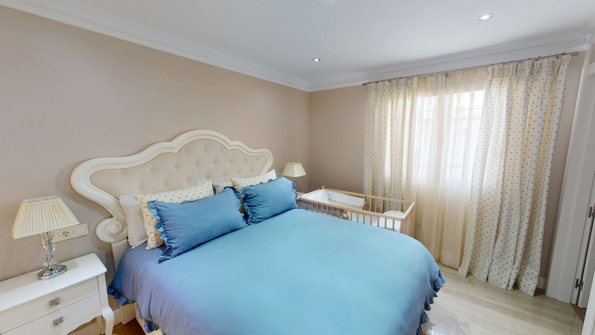 Huis te koop in Caleta de Vélez | 4 slaapkamers H5209354