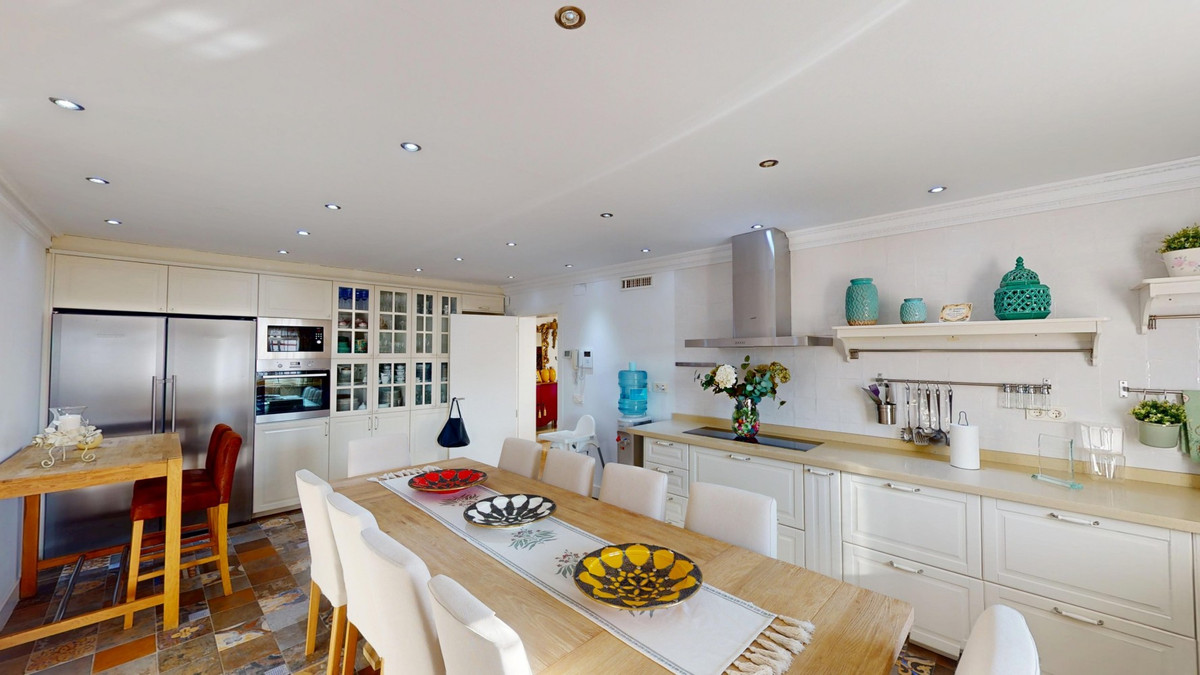 Huis te koop in Caleta de Vélez | 4 slaapkamers H5209354