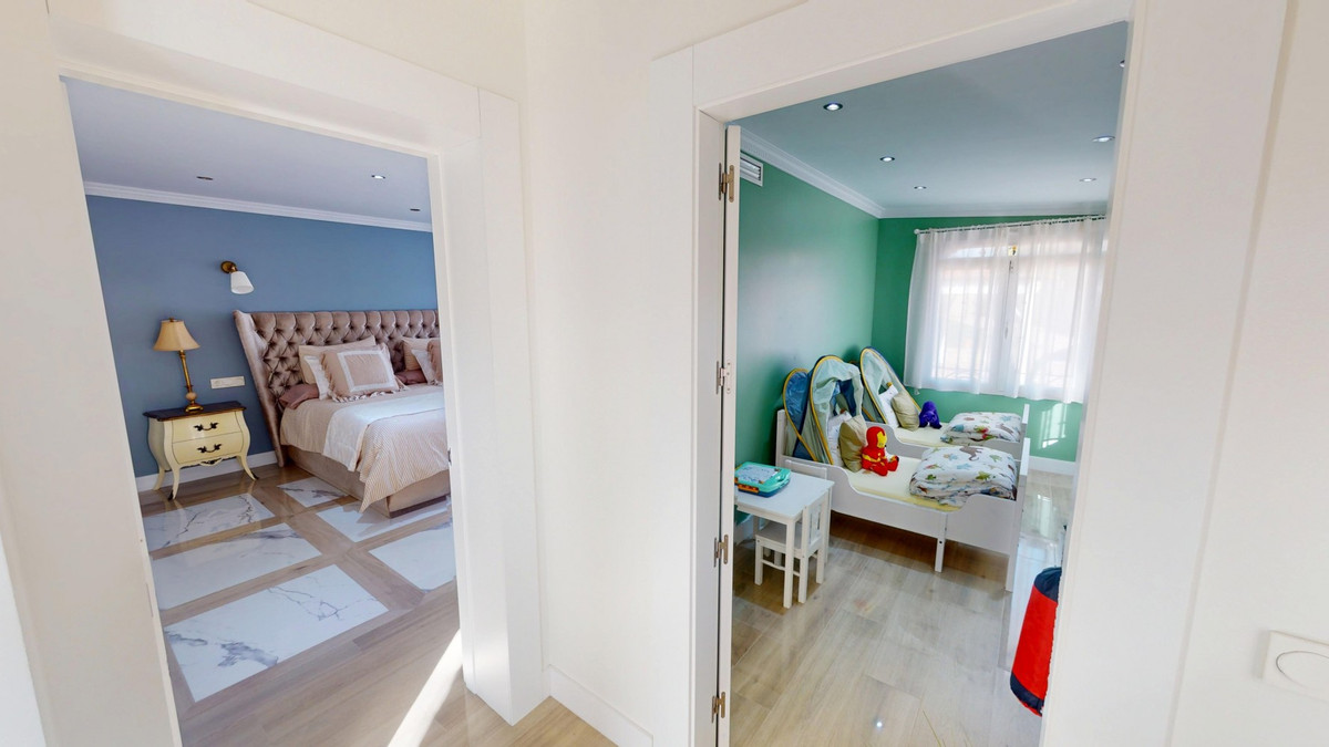 Huis te koop in Caleta de Vélez | 4 slaapkamers H5209354