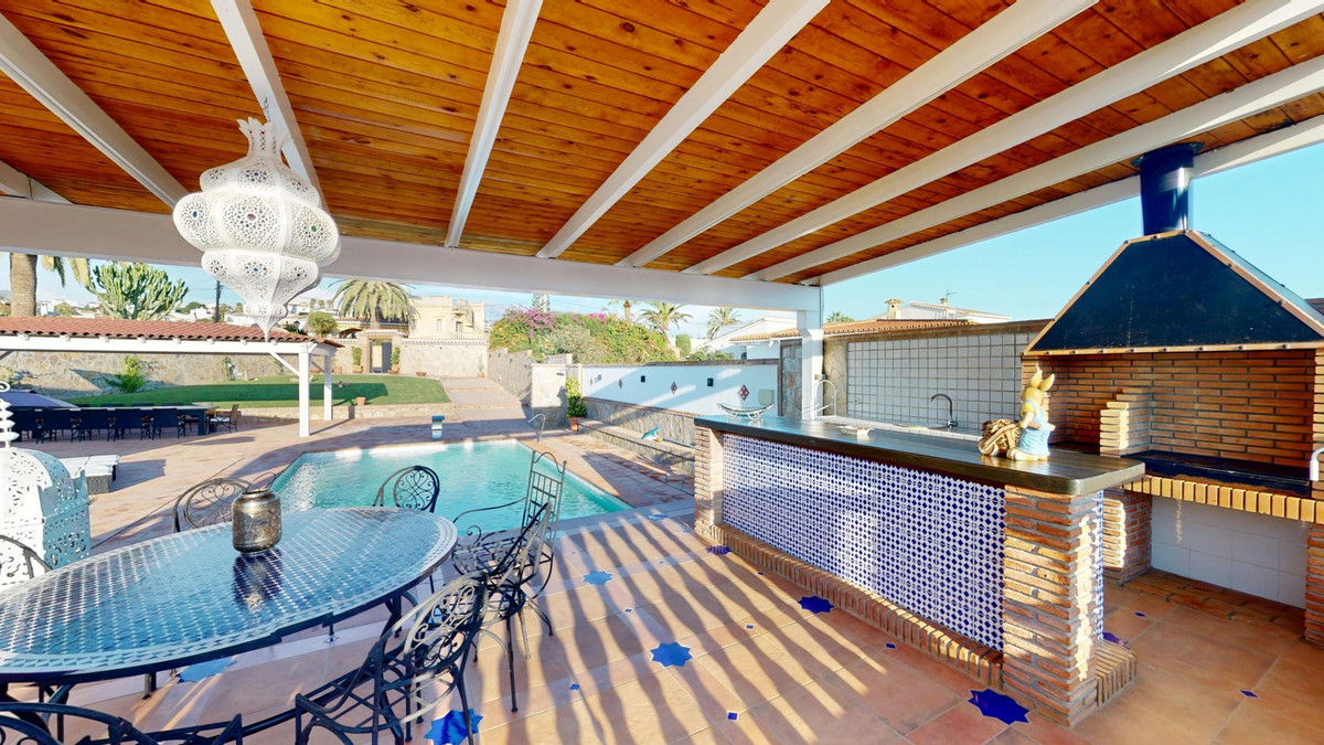 Huis te koop in Caleta de Vélez | 4 slaapkamers H5209354