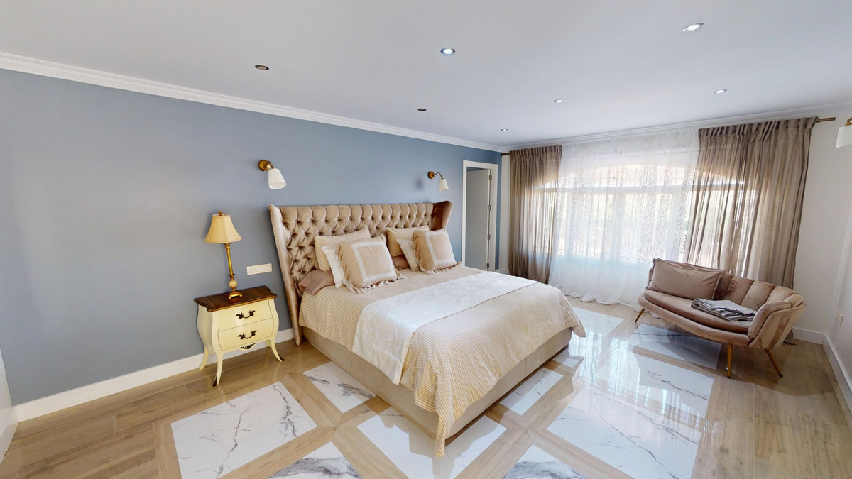 Huis te koop in Caleta de Vélez | 4 slaapkamers H5209354