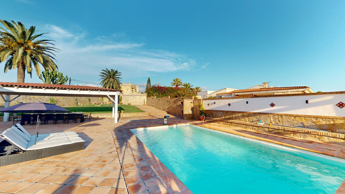 Huis te koop in Caleta de Vélez | 4 slaapkamers H5209354