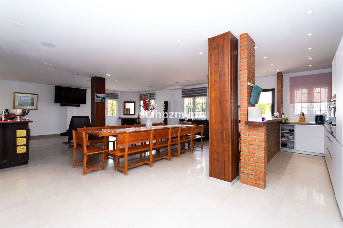Property main view 44
