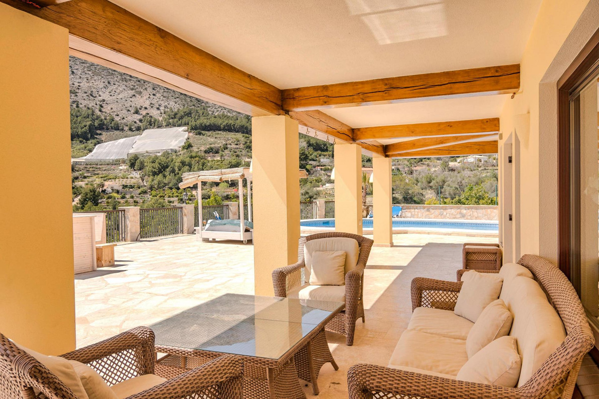 Huis te koop in Callosa d'en Sarria | 4 slaapkamers H4347538