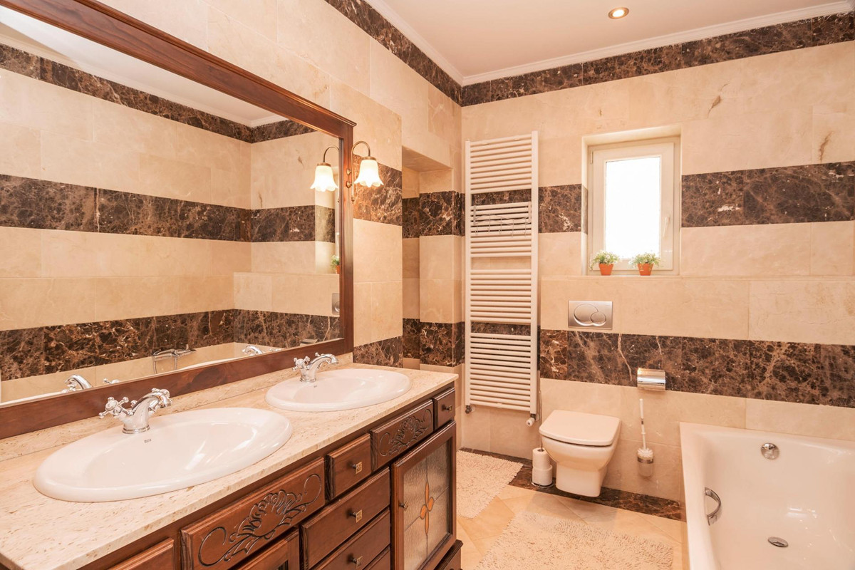 Huis te koop in Callosa d'en Sarria | 4 slaapkamers H4347538