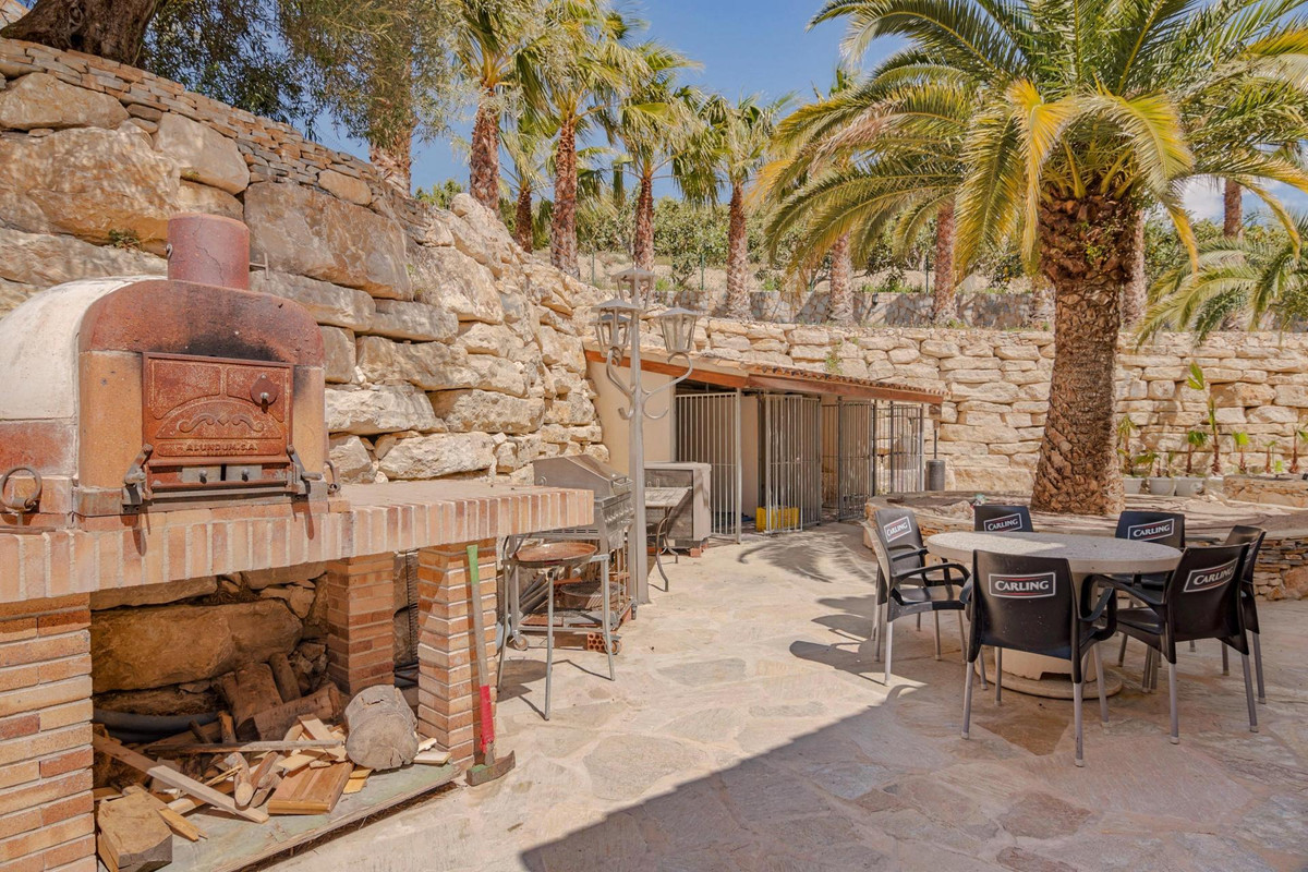 Huis te koop in Callosa d'en Sarria | 4 slaapkamers H4347538