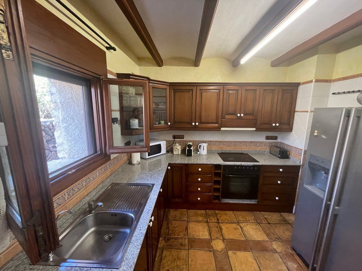 Property main view 44