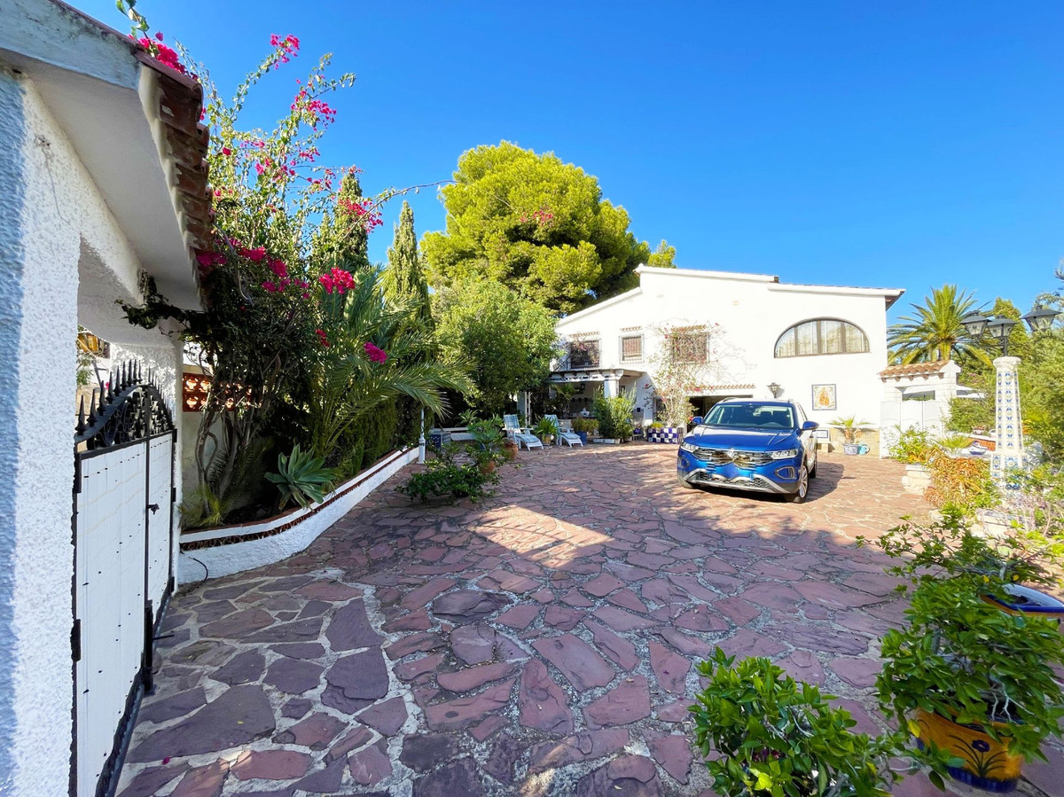 Property main view 44