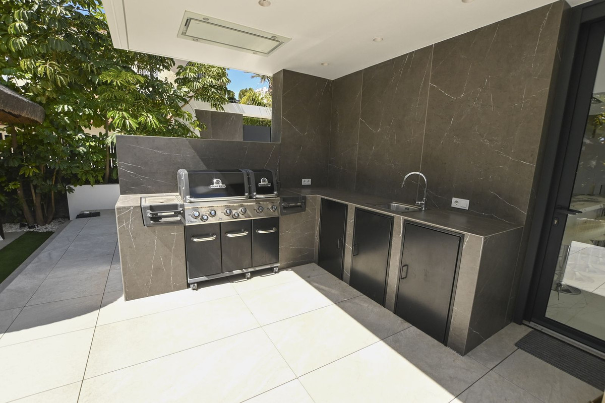 Property main view 42