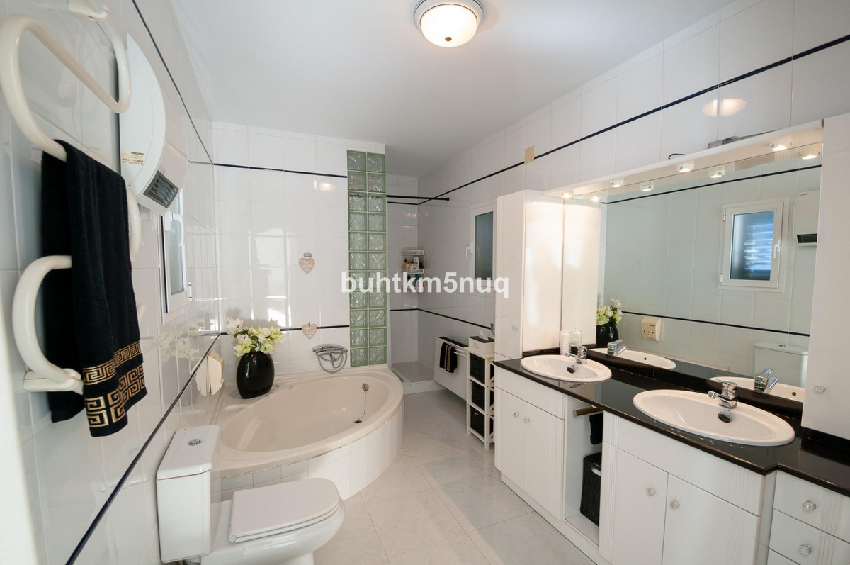 Vrijstaande Villa te koop in Calpe | 4 slaapkamers H5259715