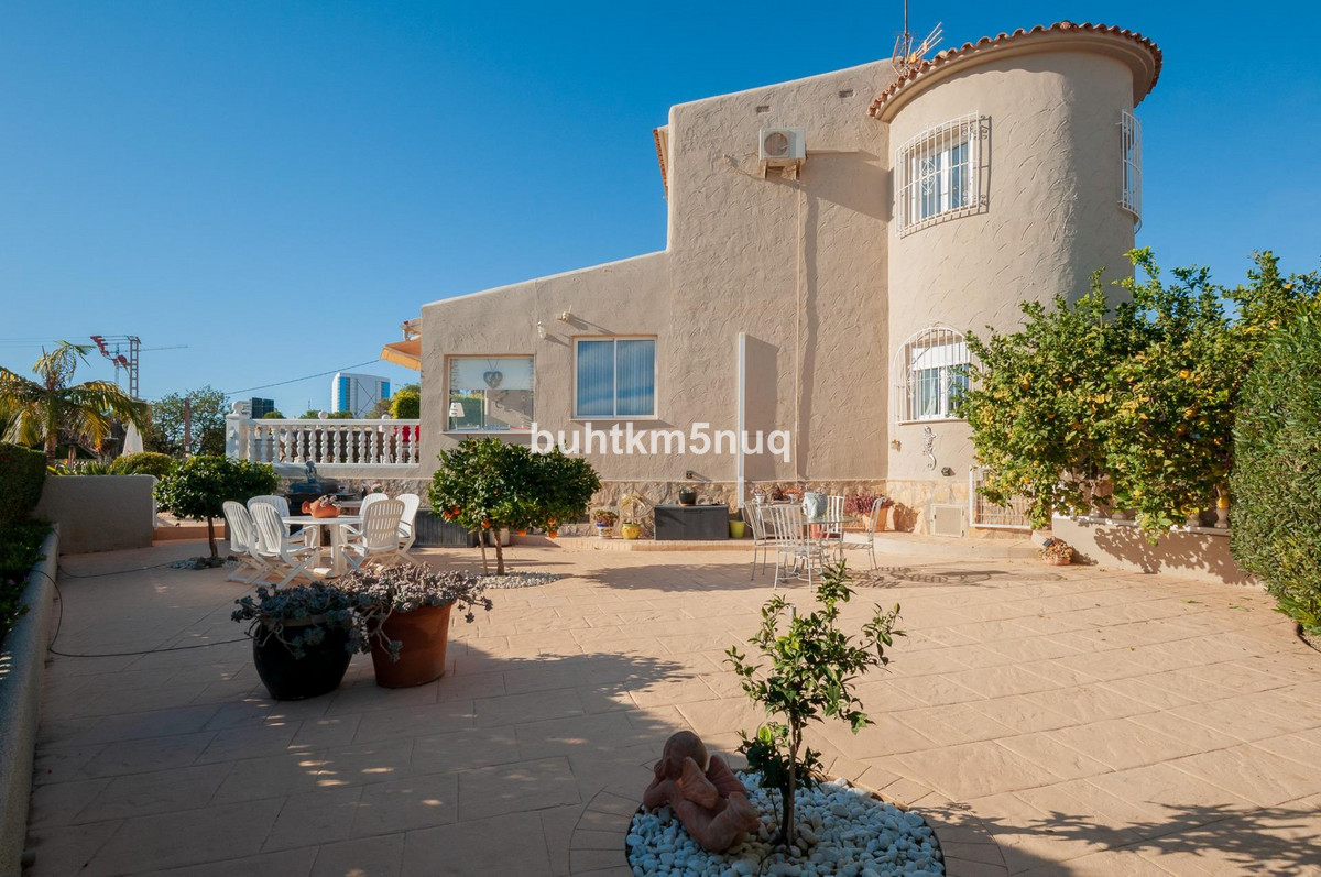 Vrijstaande Villa te koop in Calpe | 4 slaapkamers H5259715