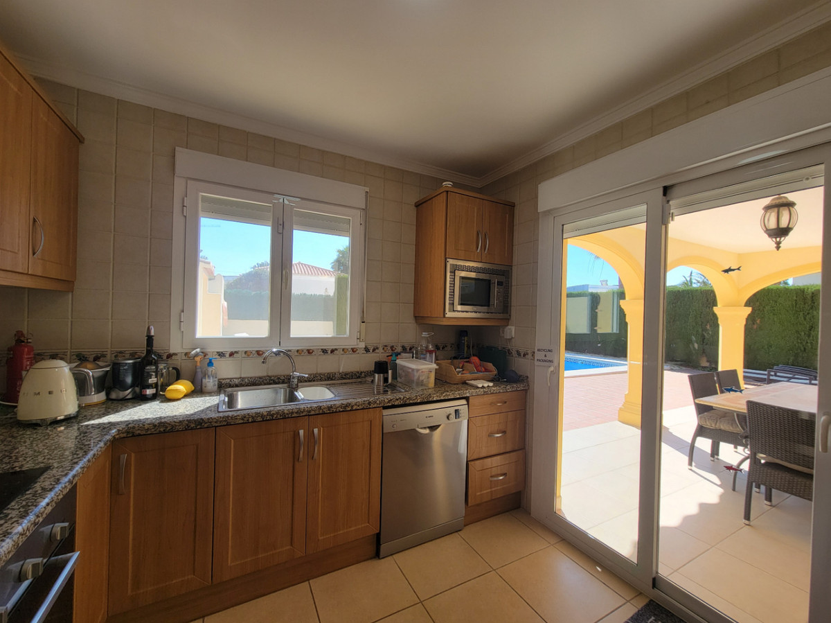 Vrijstaande Villa te koop in Calpe | 5 slaapkamers H5347753