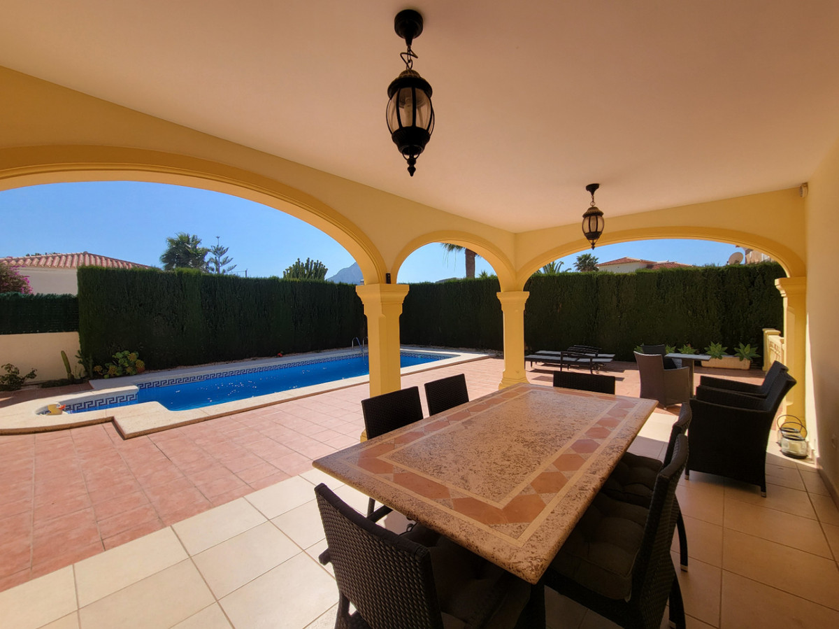 Vrijstaande Villa te koop in Calpe | 5 slaapkamers H5347753