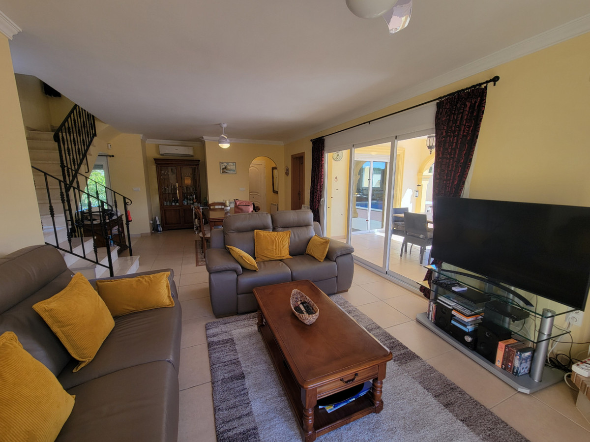 Vrijstaande Villa te koop in Calpe | 5 slaapkamers H5347753