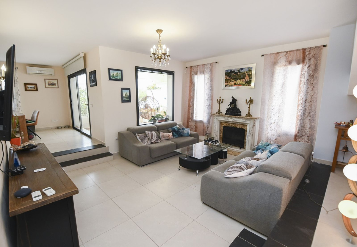 Vrijstaande Villa te koop in Calpe | 5 slaapkamers H5516938