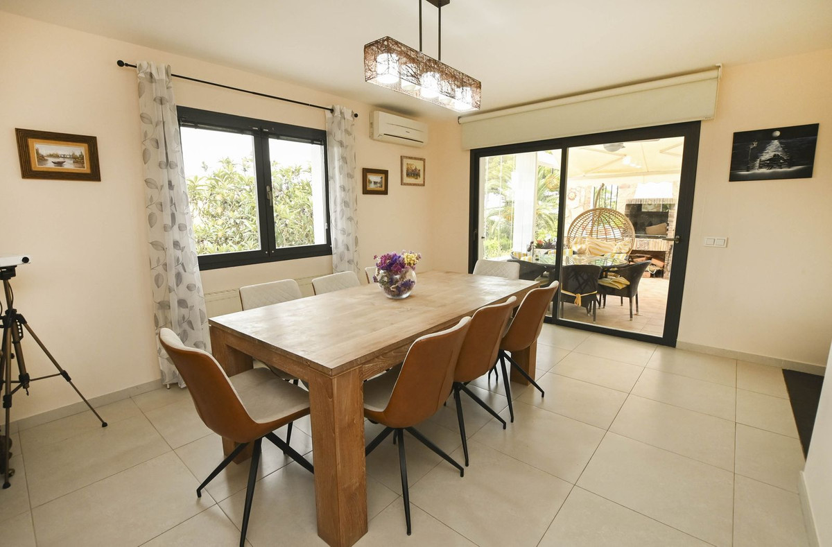 Vrijstaande Villa te koop in Calpe | 5 slaapkamers H5516938
