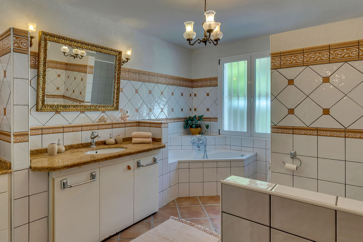 Vrijstaande Villa te koop in Calpe | 4 slaapkamers H5524897