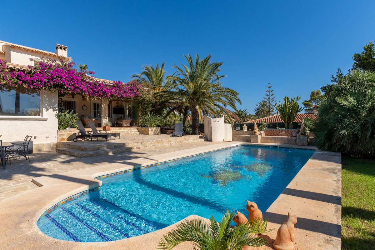Vrijstaande Villa te koop in Calpe | 4 slaapkamers H5524897