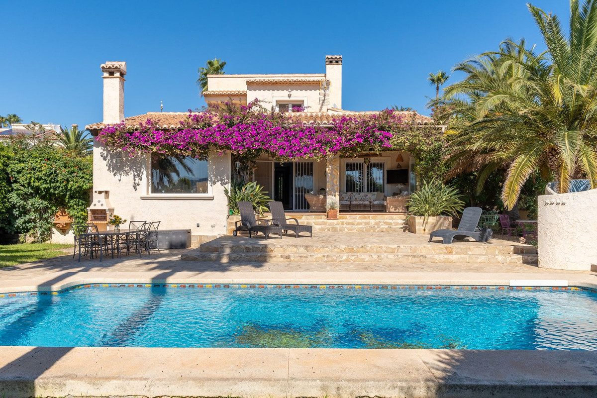 Vrijstaande Villa te koop in Calpe | 4 slaapkamers H5524897