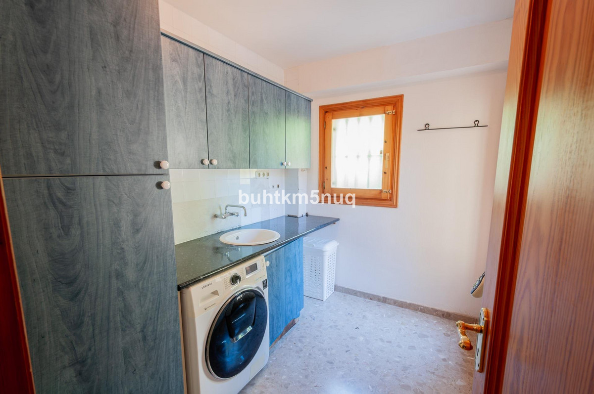 Vrijstaande Villa te koop in Calpe | 8 slaapkamers H5528032