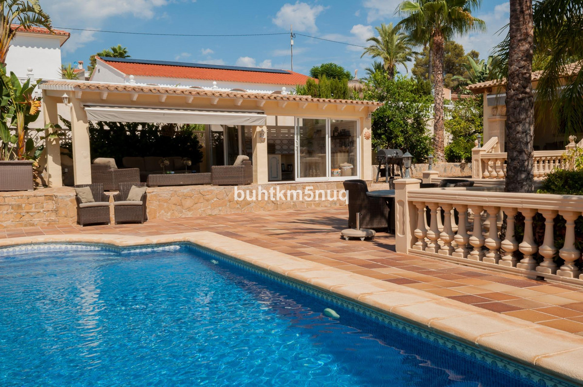 Vrijstaande Villa te koop in Calpe | 8 slaapkamers H5528032
