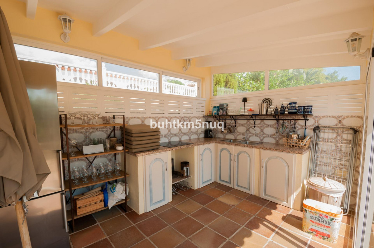 Vrijstaande Villa te koop in Calpe | 8 slaapkamers H5528032